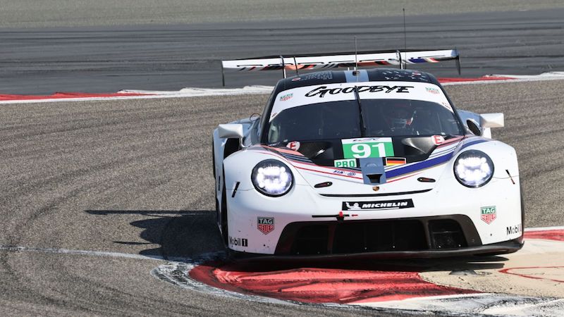 #91 Porsche 911 RSR in qualifying for the 2022 8 Hours of Bahrain